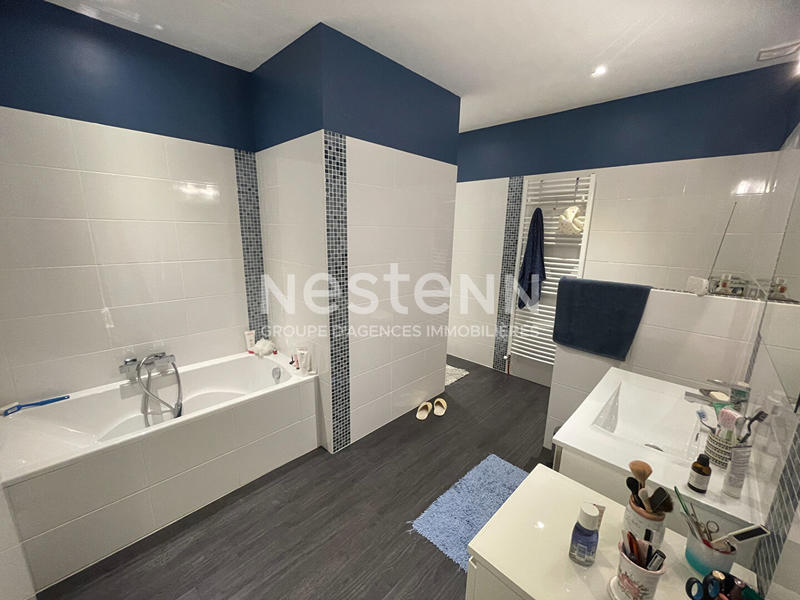 Maison - 105 m² - 4 pièces