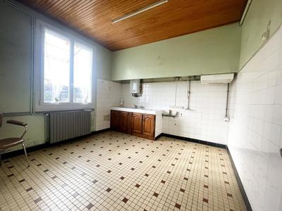 Maison - 96 m² - 5 pièces