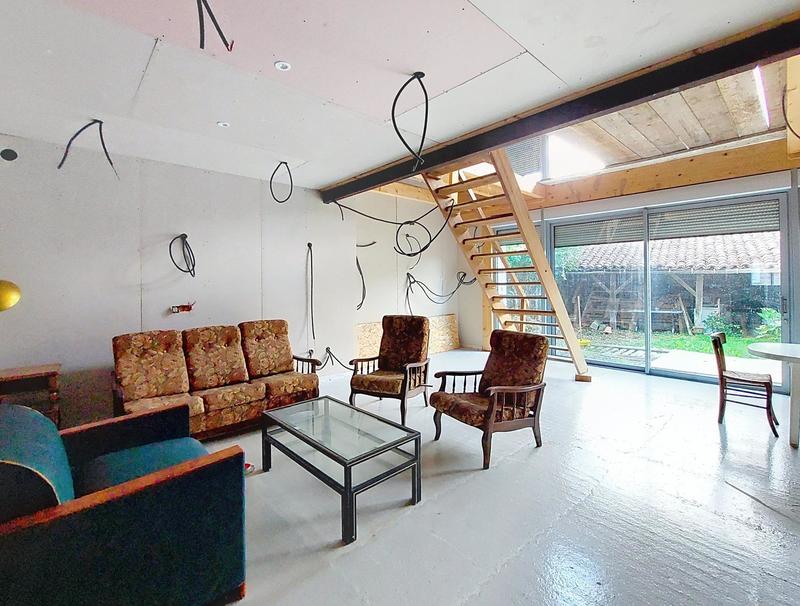 Maison - 140 m² - 4 pièces