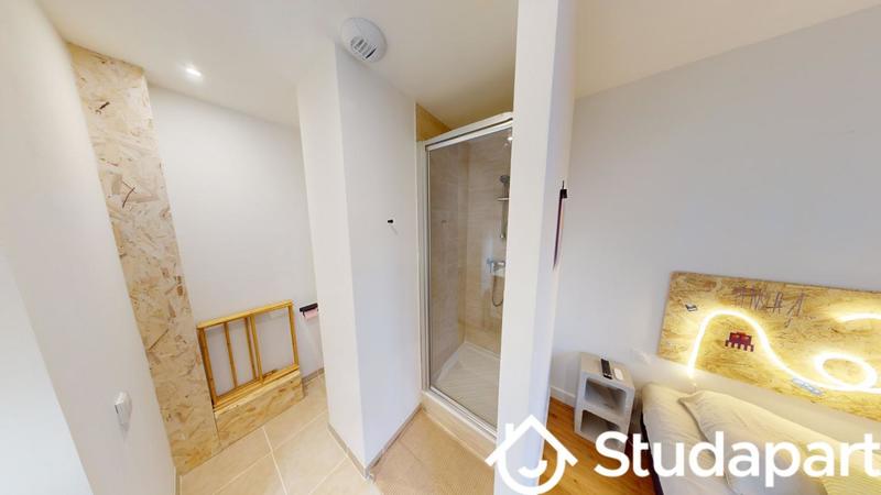 Chambre - 14 m² - 1 pièce