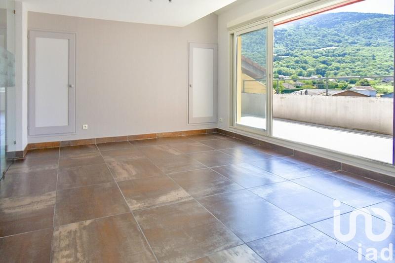 Appartement - 120 m² - 4 pièces