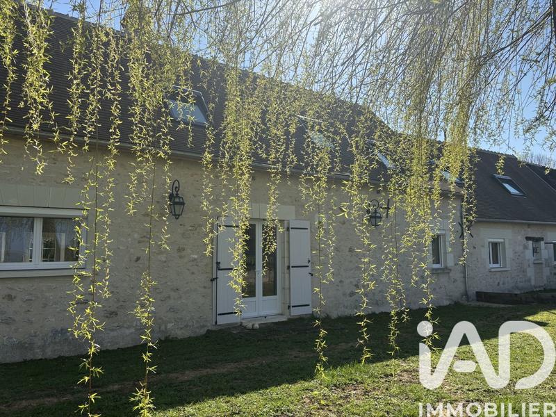 Maison - 208 m² - 9 pièces