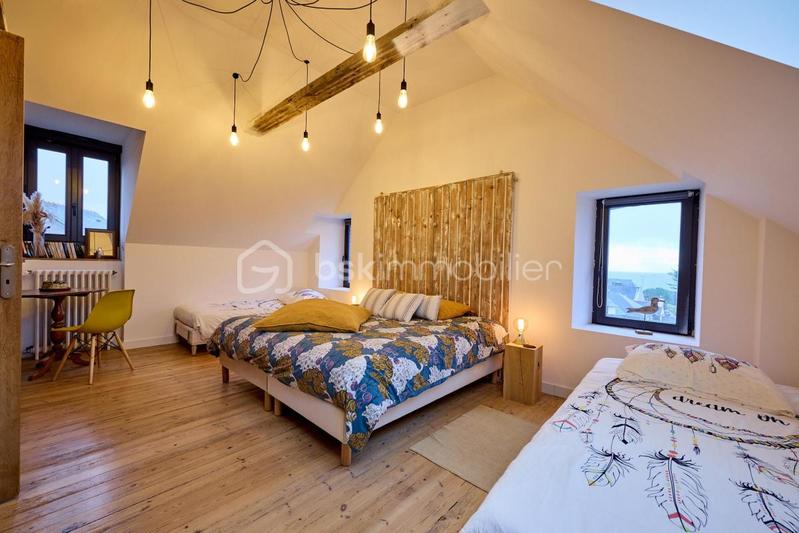 Maison de maîtres - 260 m² - 9 pièces