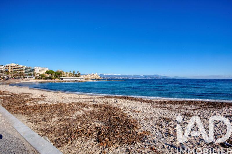 Appartement - 100 m² - 4 pièces