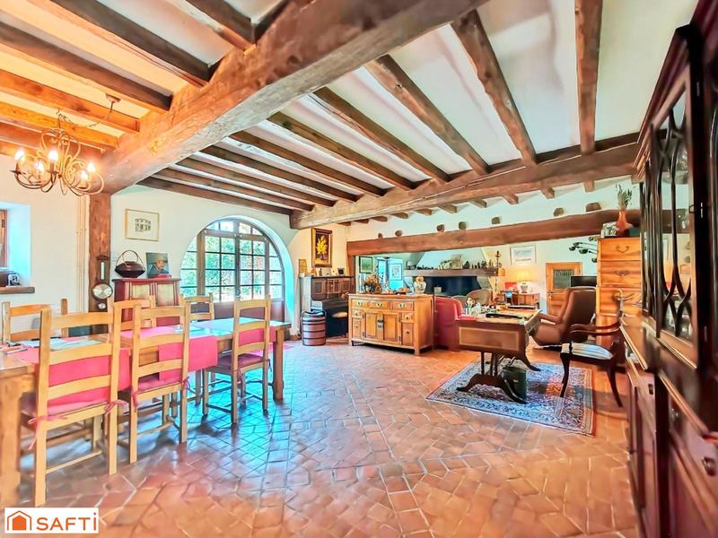 Maison - 200 m² - 6 pièces