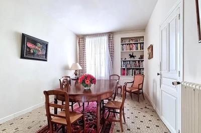 Maison - 257 m² - 9 pièces