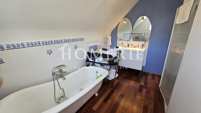 Maison - 150 m² - 6 pièces