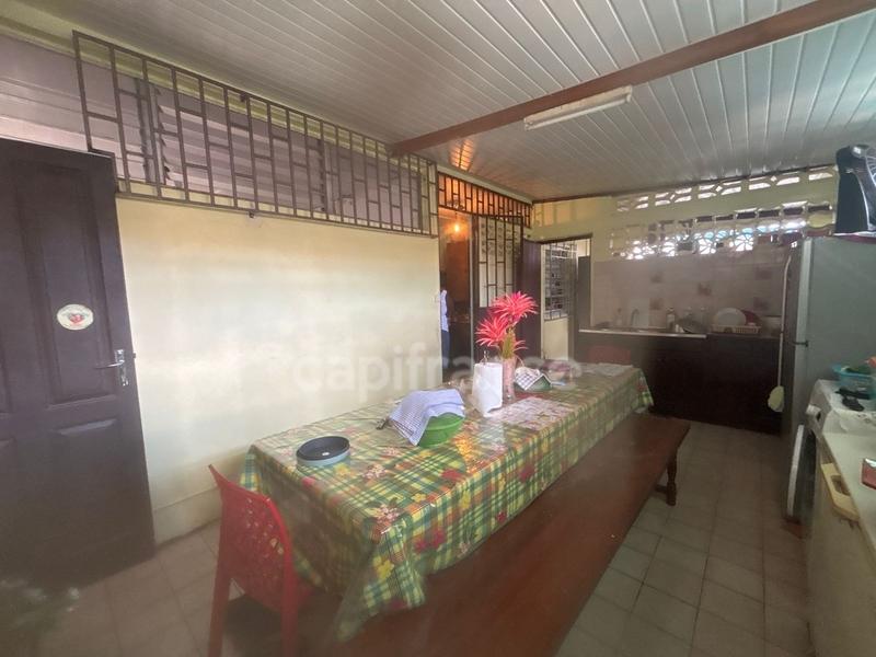 Maison - 92 m² - 4 pièces