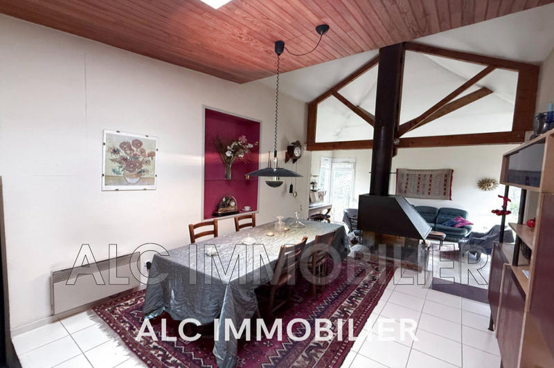 Maison - 135 m² - 6 pièces