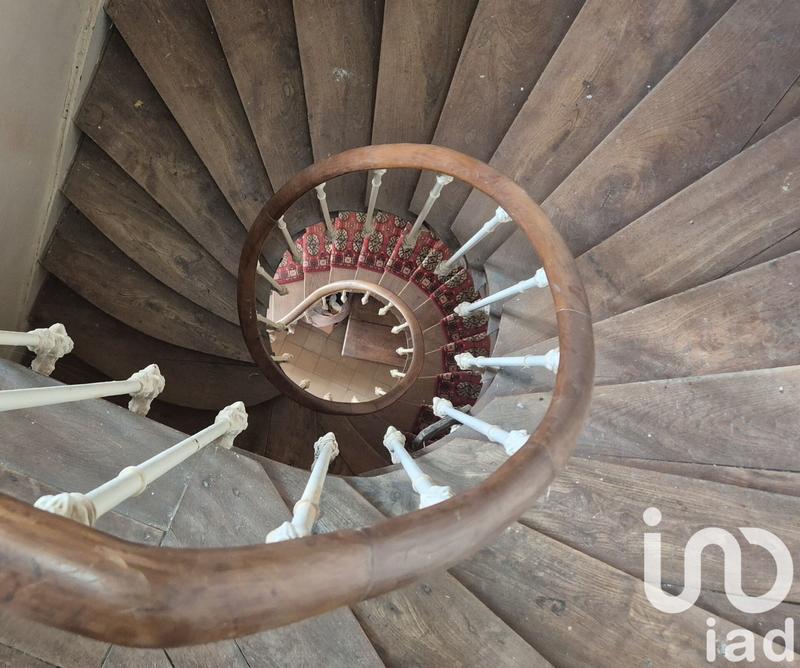 Maison - 205 m² - 9 pièces