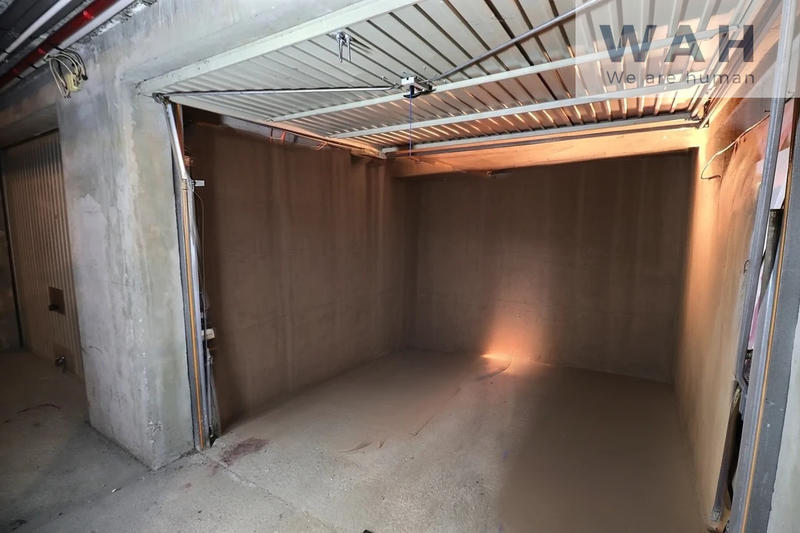 Parking / Garage - 14 m²