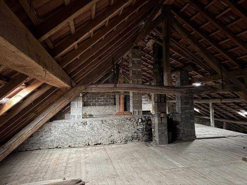 Maison - 202 m² - 6 pièces