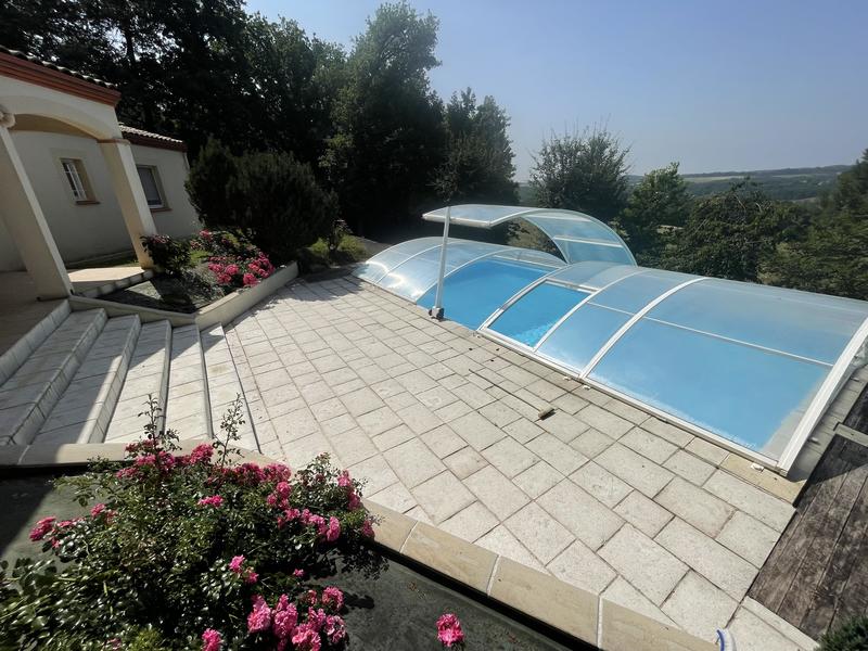 Villa - 180 m² - 6 pièces