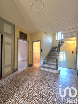 Maison - 200 m² - 8 pièces