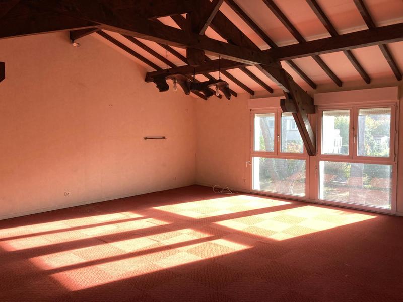 Maison - 212 m² - 7 pièces