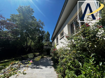 Maison - 160 m² - 7 pièces