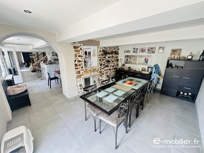 Maison - 190 m² - 8 pièces