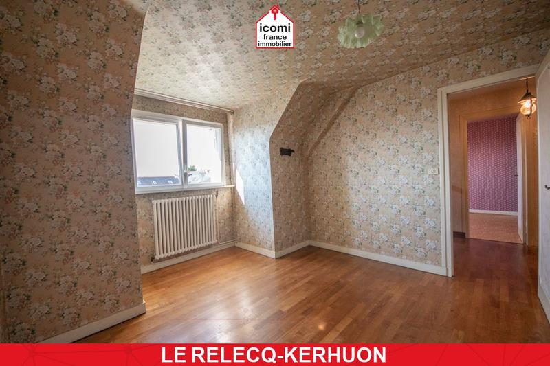 Maison - 180 m² - 9 pièces