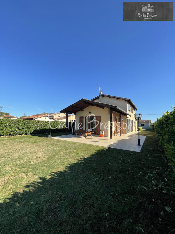 Maison - 110 m² - 4 pièces