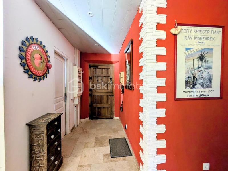 Maison - 196 m² - 8 pièces