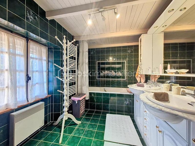 Maison - 132 m² - 7 pièces