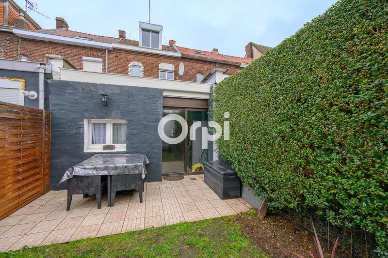 Maison - 85 m² - 5 pièces