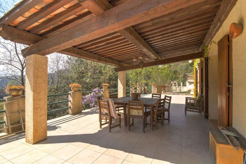 Maison - 188 m² - 6 pièces