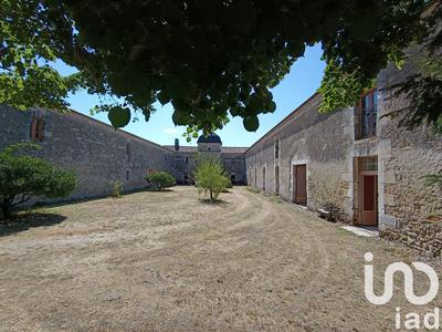 Maison - 400 m² - 5 pièces