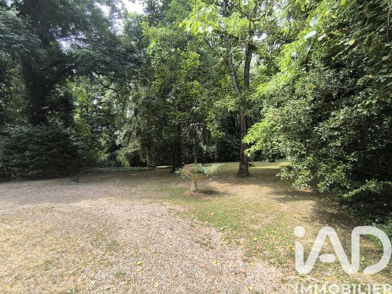 Maison - 194 m² - 7 pièces