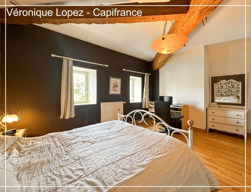 Maison - 524 m² - 8 pièces