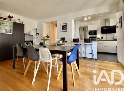 Appartement - 104 m² - 6 pièces