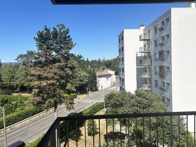 Appartement - 106 m² - 5 pièces