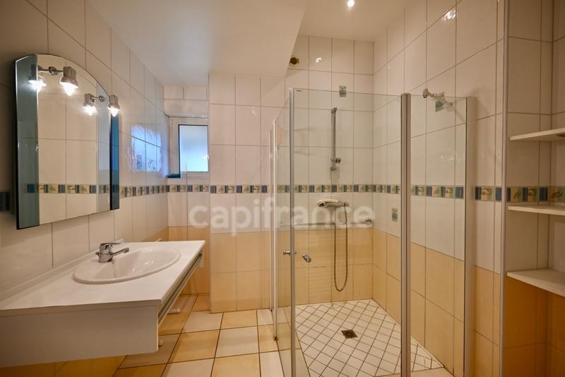 Maison en pierre - 175 m² - 10 pièces