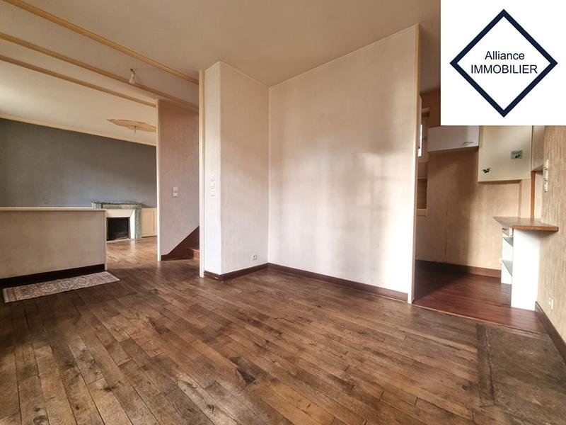 Maison - 102 m² - 6 pièces