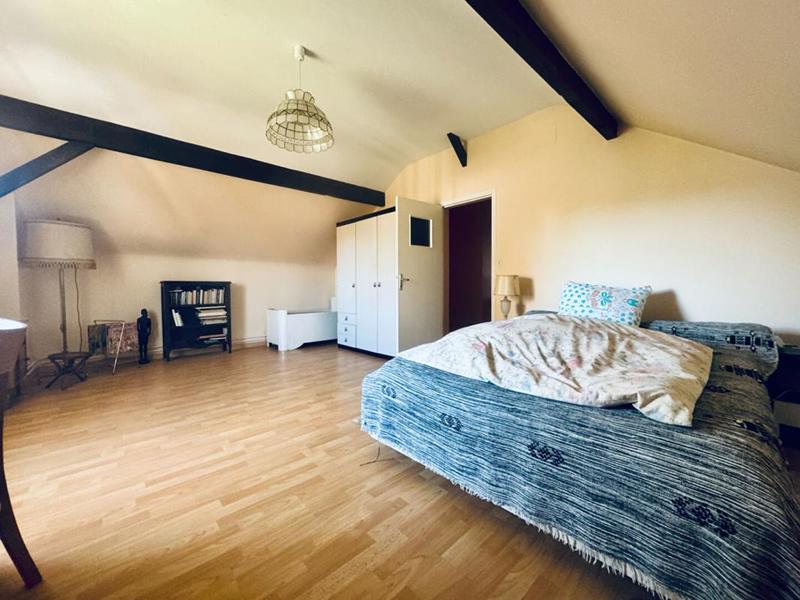 Maison - 182 m² - 7 pièces