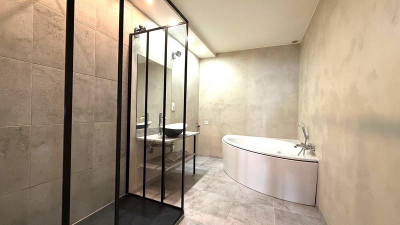 Immeuble - 310 m² - 12 pièces