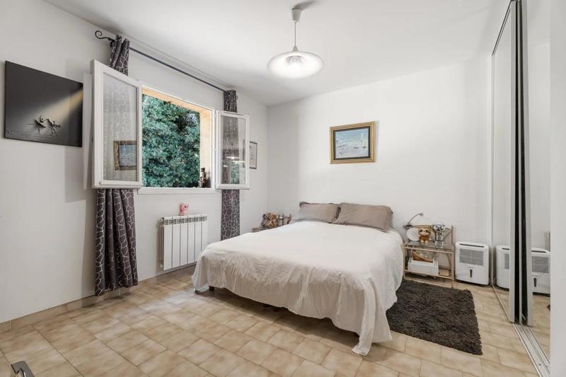 Villa - 90 m² - 4 pièces