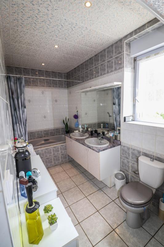 Maison - 226 m² - 7 pièces