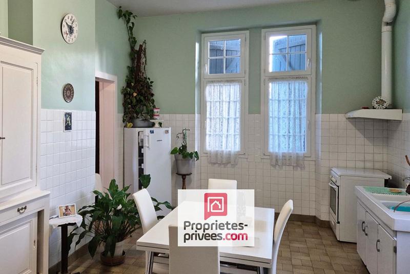 Maison - 179 m² - 8 pièces