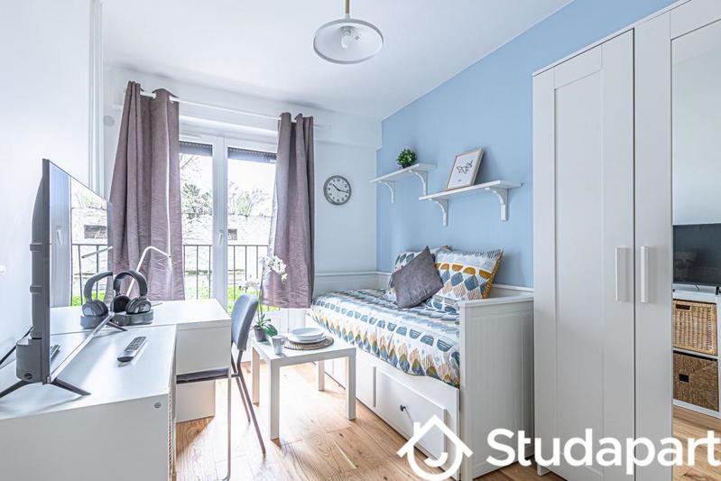 Chambre - 11 m² - 1 pièce