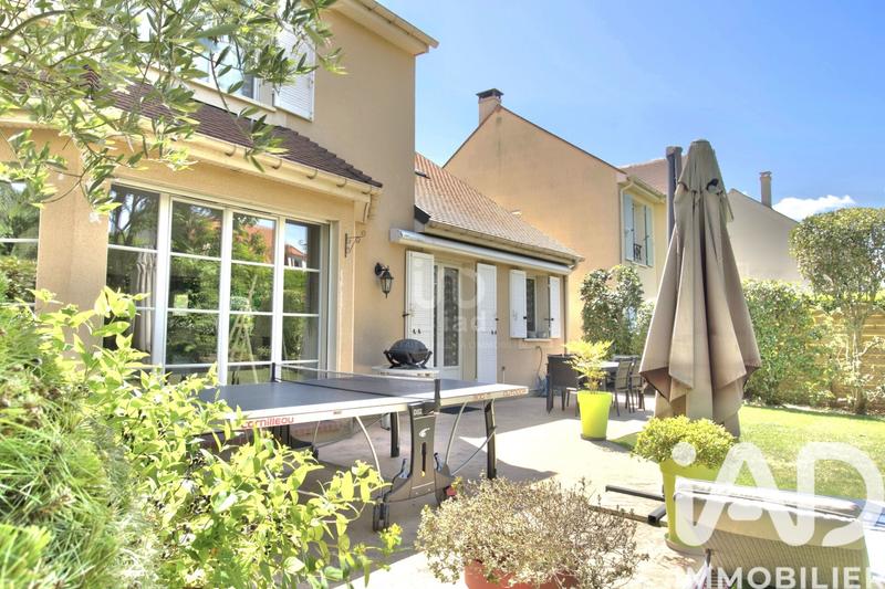 Maison - 194 m² - 7 pièces