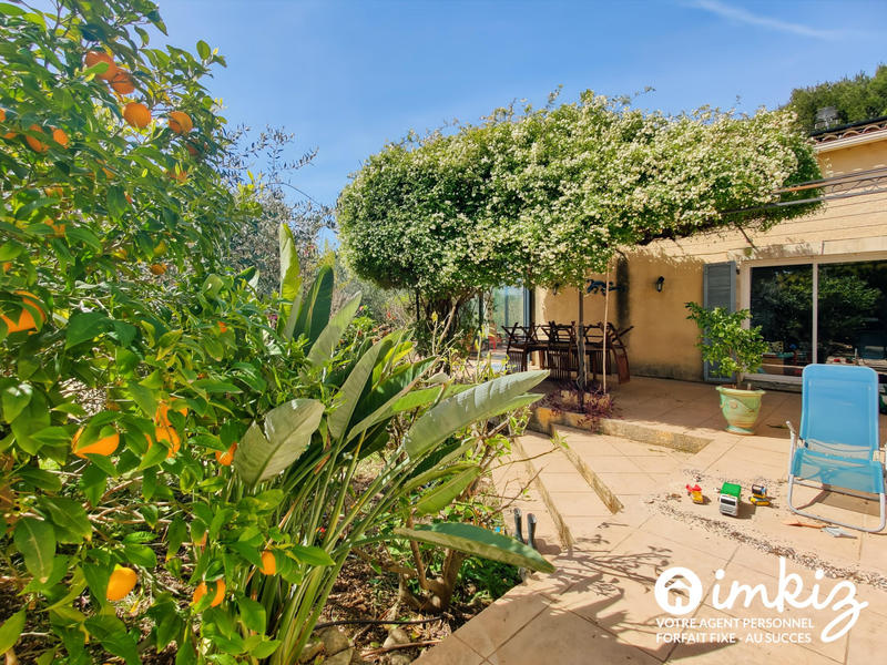 Maison - 206 m² - 6 pièces