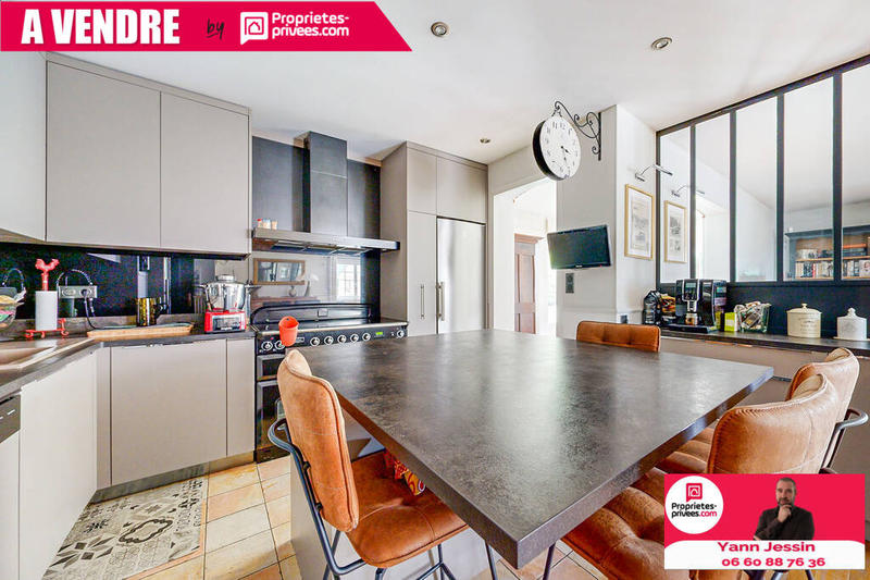 Maison - 188 m² - 7 pièces