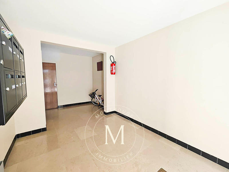 Local d'activité / Entrepôt - 30 m² - 2 pièces