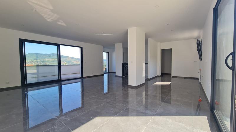 Maison contemporaine - 115 m² - 4 pièces