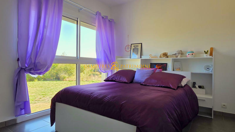 Maison - 700 m² - 9 pièces