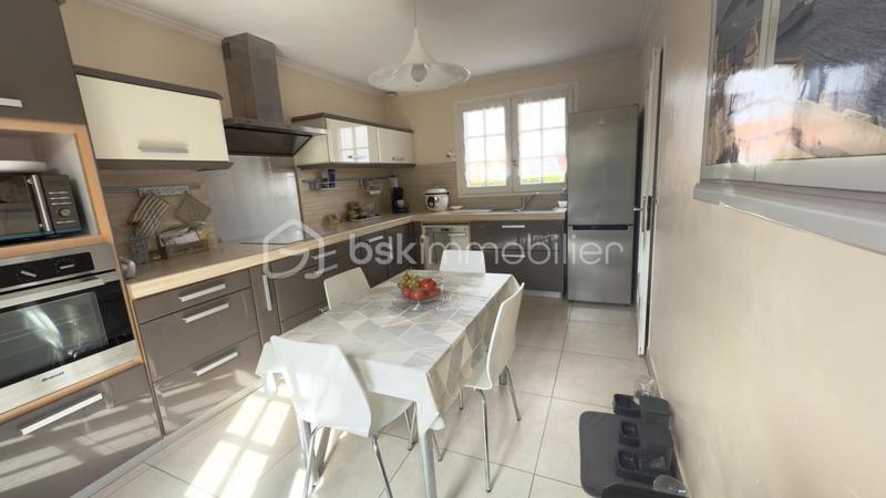 Pavillon - 90 m² - 6 pièces