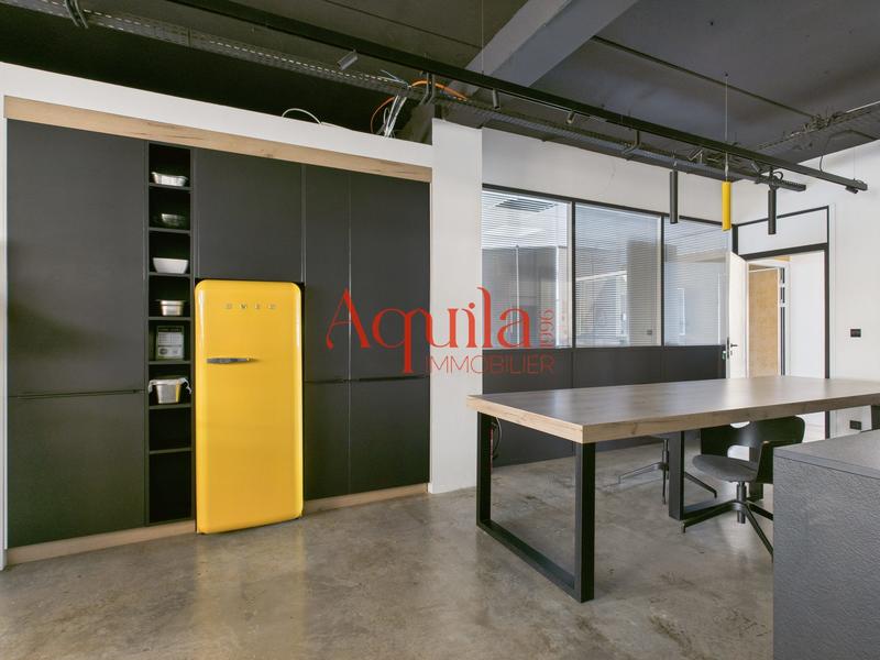 Bureau - 225 m² - 10 pièces