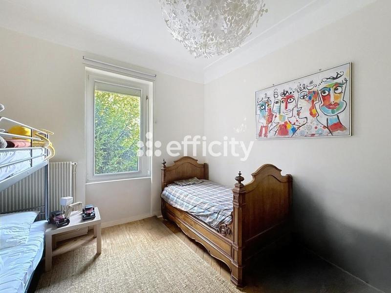 Appartement - 129 m² - 5 pièces