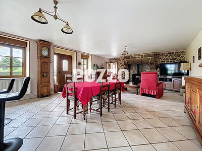 Maison - 143 m² - 5 pièces